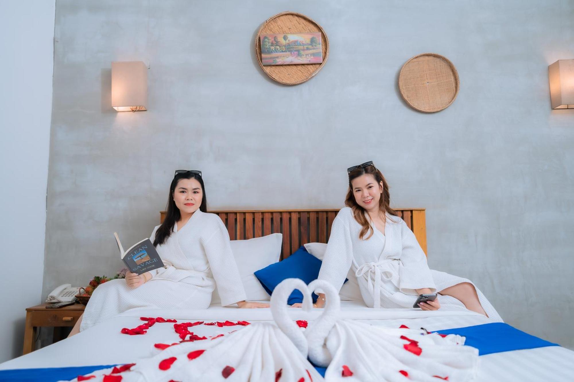Grand Elevation Hotel Phnom-Penh Buitenkant foto