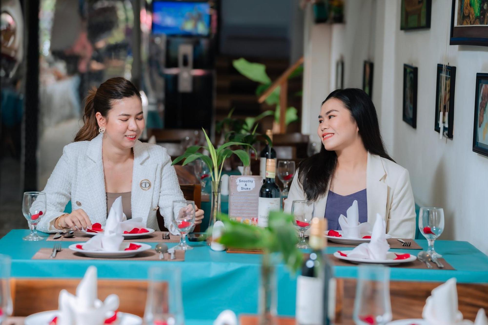 Grand Elevation Hotel Phnom-Penh Buitenkant foto