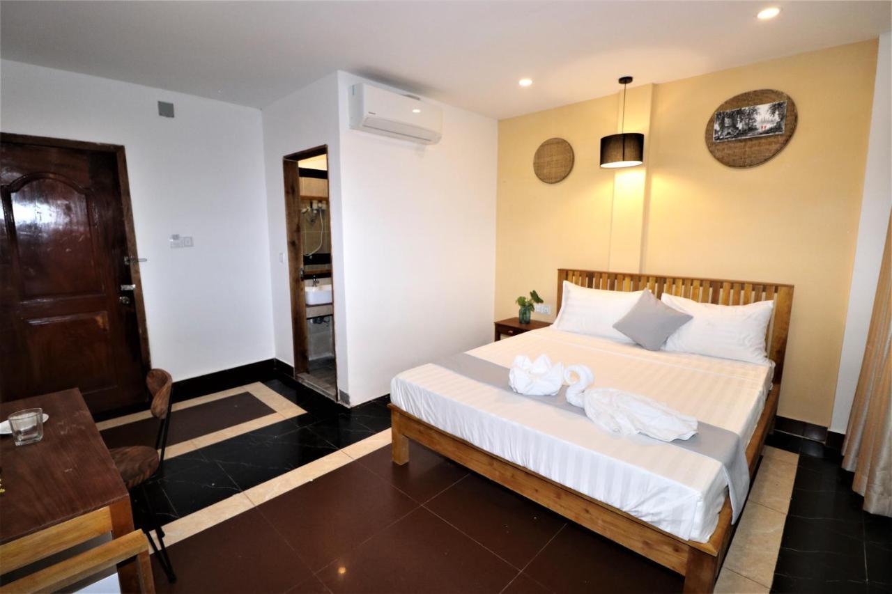 Grand Elevation Hotel Phnom-Penh Buitenkant foto