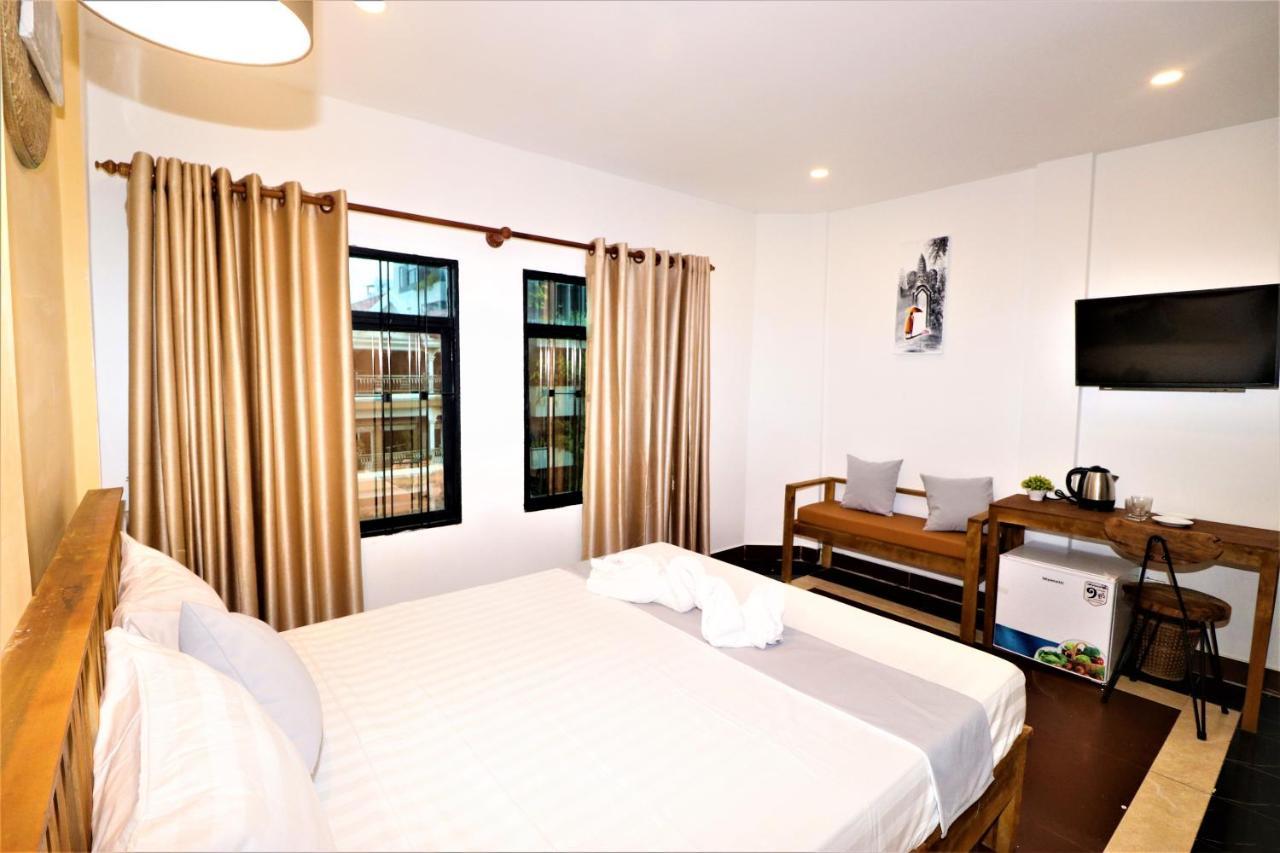 Grand Elevation Hotel Phnom-Penh Buitenkant foto