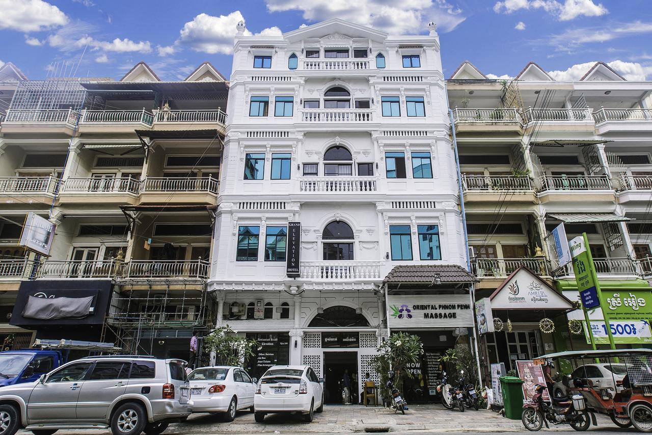 Grand Elevation Hotel Phnom-Penh Buitenkant foto
