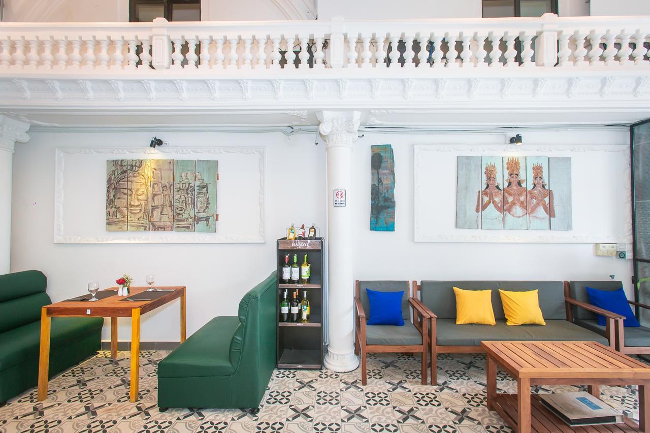 Grand Elevation Hotel Phnom-Penh Buitenkant foto