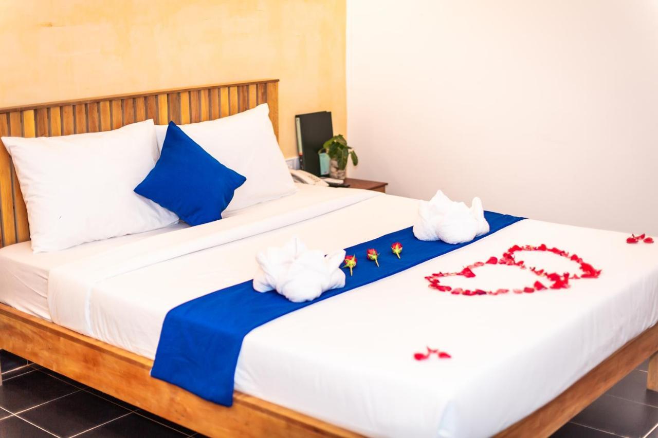 Grand Elevation Hotel Phnom-Penh Buitenkant foto