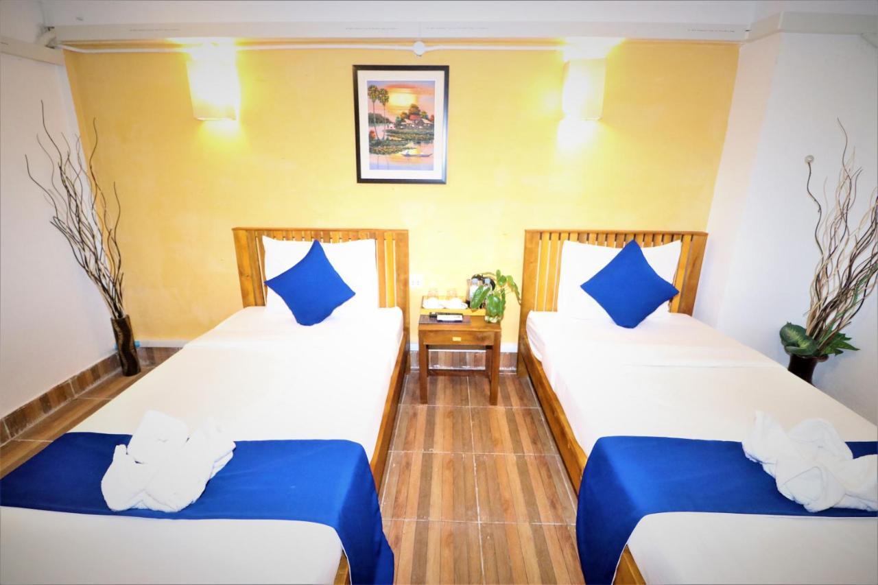 Grand Elevation Hotel Phnom-Penh Buitenkant foto