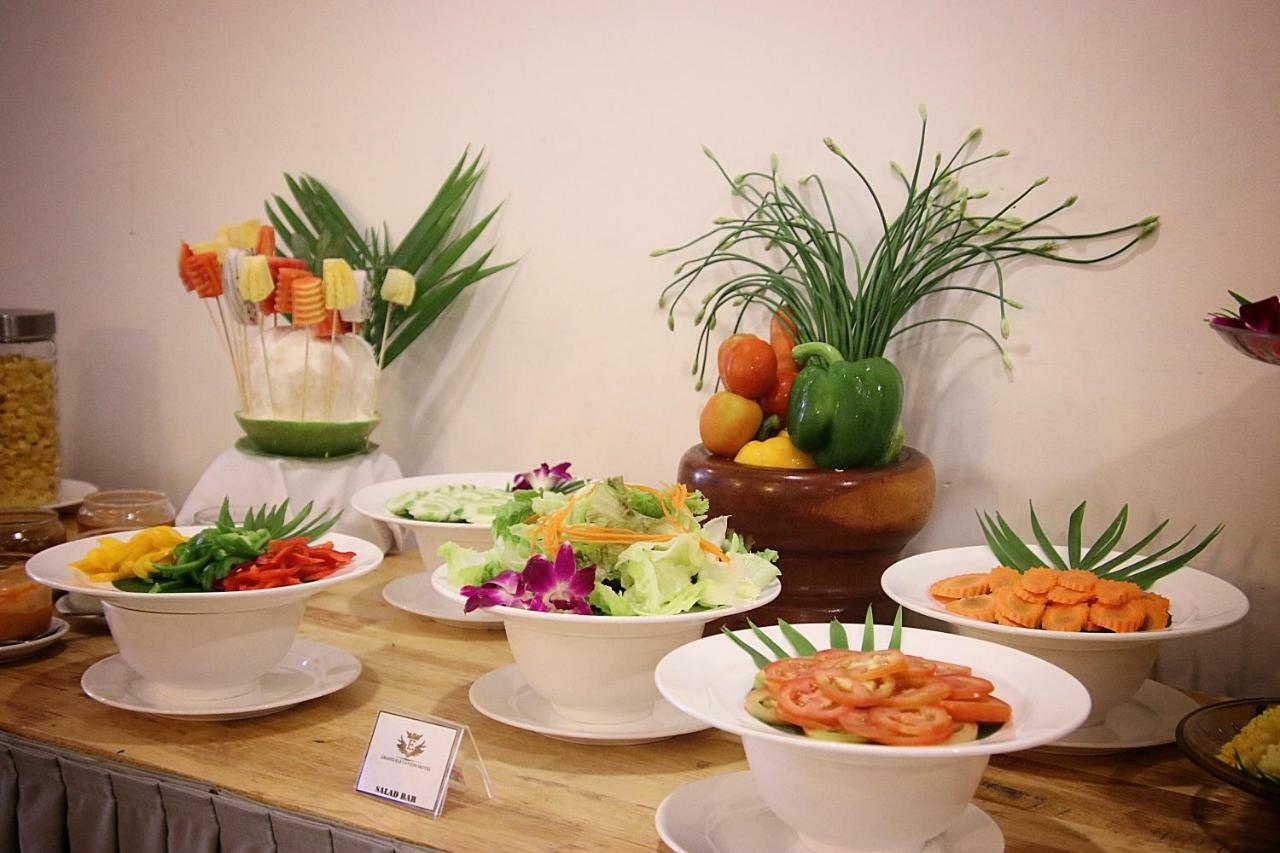 Grand Elevation Hotel Phnom-Penh Buitenkant foto