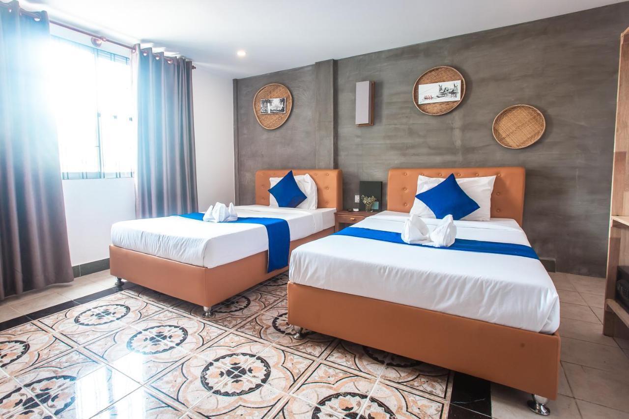 Grand Elevation Hotel Phnom-Penh Buitenkant foto